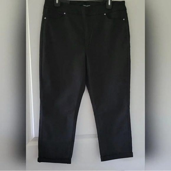 Mario Serrani Italy Comfort Stretch Cuff Capri - Picture 6 of 8